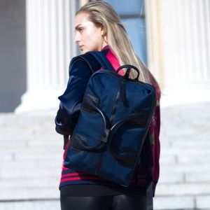 Caraa Studio 1.1 Convertible Duffel Bag navy